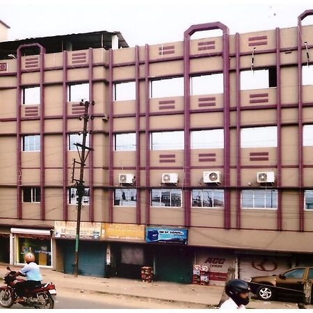 Hotel Vinayak Māldah Exteriér fotografie