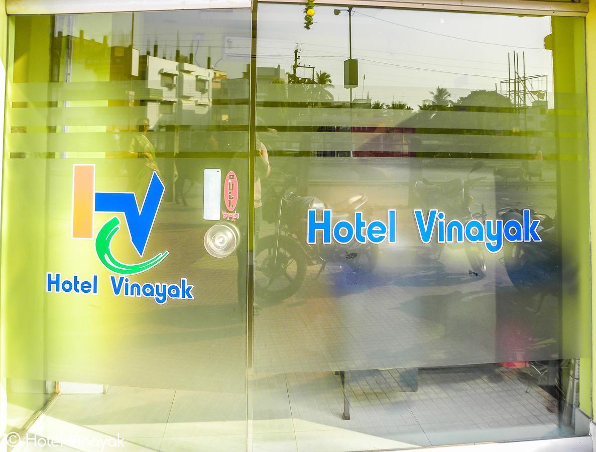 Hotel Vinayak Māldah Exteriér fotografie