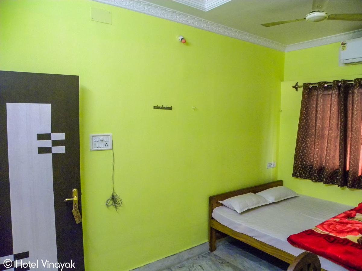 Hotel Vinayak Māldah Exteriér fotografie